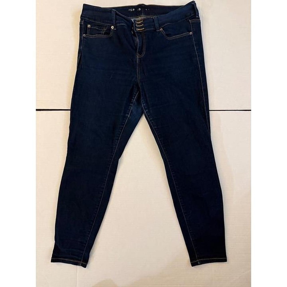 Torrid Dark Wash Stretch Skinny Jeans Size 18 High Rise Triple Closure
